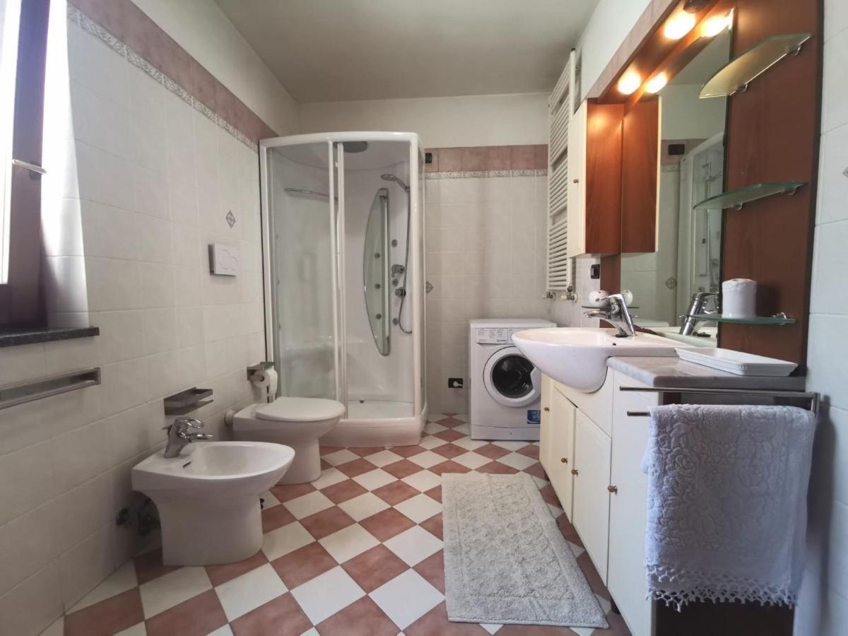 Favolosa Casa Con Terrazza, Idromassaggio, Cortile E Garage Auto Каровиньо Экстерьер фото