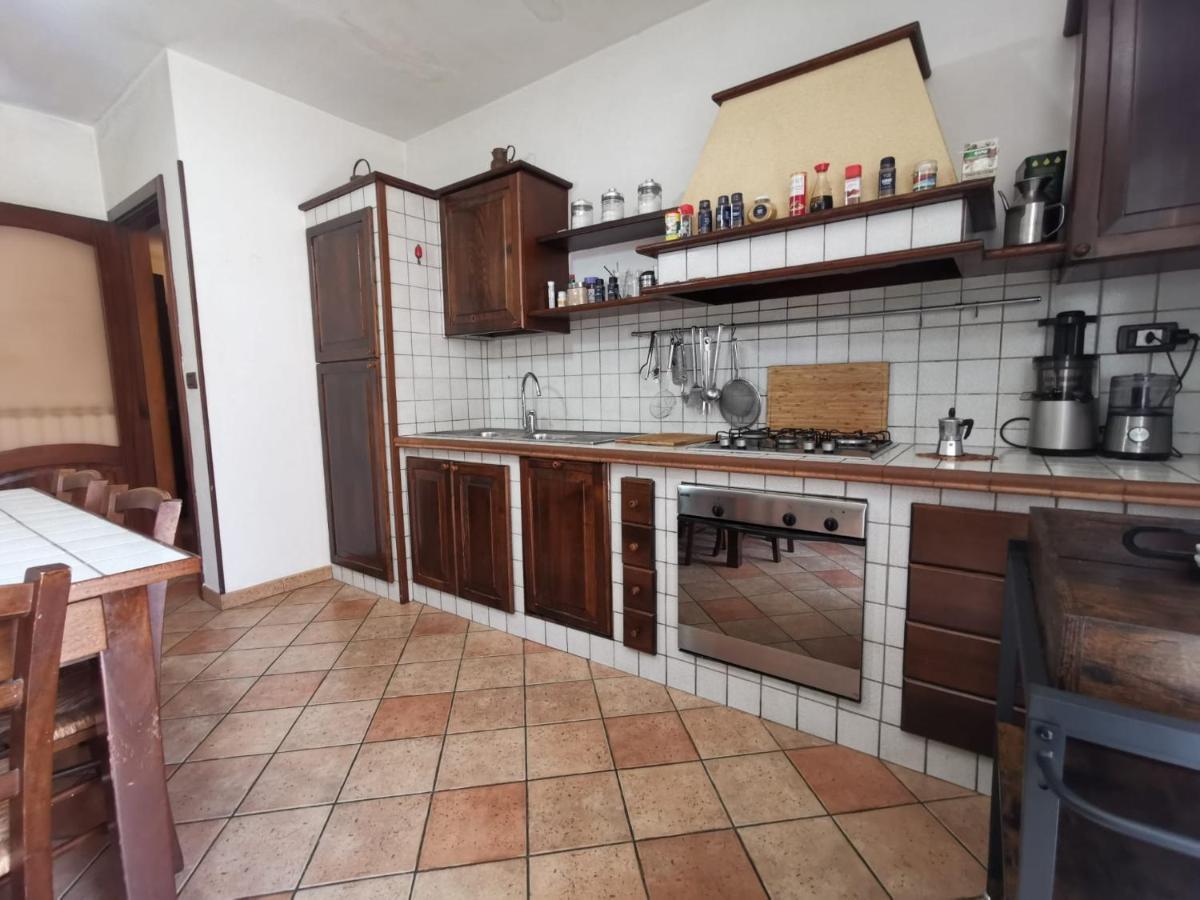 Favolosa Casa Con Terrazza, Idromassaggio, Cortile E Garage Auto Каровиньо Экстерьер фото